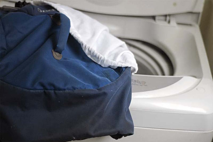 Как стирать рюкзак в стиральной машине