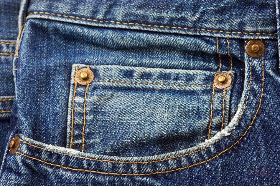 Заклёпки на джинсах