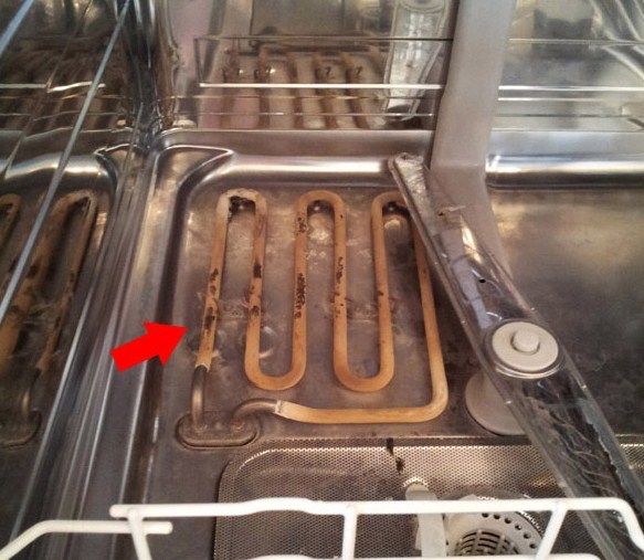 Посудомоечная машина не сушит посуду: что делать?