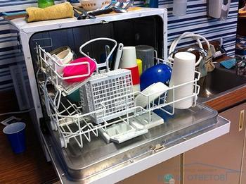 можно ли мыть пластиковые емкости в посудомоечной машине - определяем по символам на дне и внешнему виду посуды