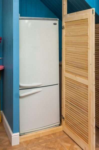 Ставить холодильник рядом с аккумулятором или нет: возможные последствия