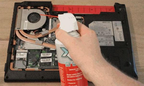Сжатый воздух для чистки компьютера и ноутбука: где использовать, как выбрать, стоит ли брать