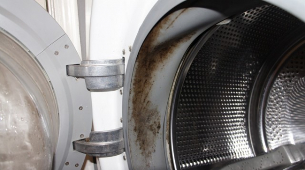 Почему плохо пахнет белье после стирки в стиральной машине и что делать