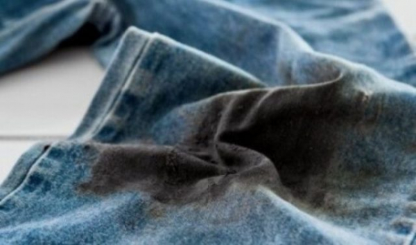 Как смыть автомобильное масло с одежды в домашних условиях (куртки, джинсы)
