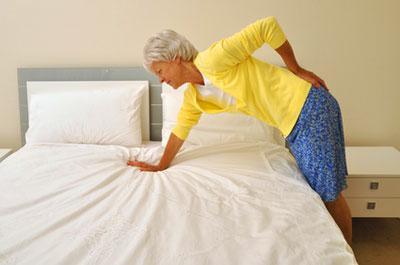 Как выбрать матрас на двуспальную кровать для молодых и старых