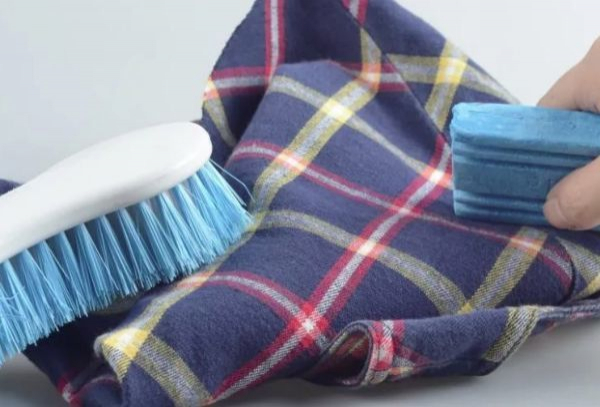 Как удалить масляные пятна с одежды: действенные способы на все случаи жизни