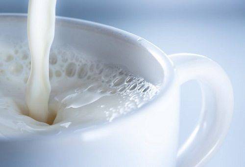 Как долго можно хранить молоко и где лучше всего его хранить?