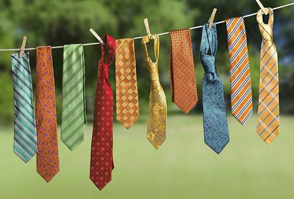 Способы постирать галстук в домашних условиях
