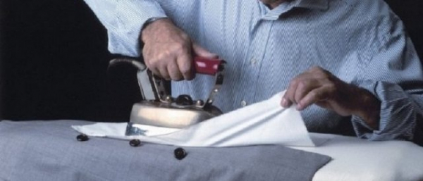 Как погладить куртку утюгом в домашних условиях?