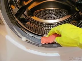 Почему плохо пахнет белье после стирки в стиральной машине и что делать