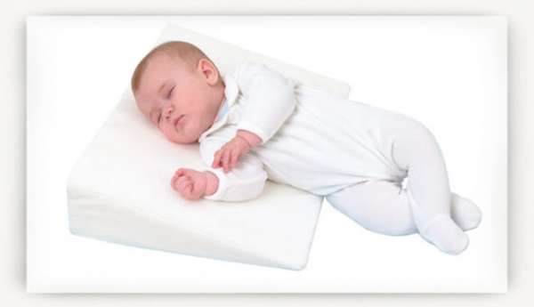 Подушка для 2-летнего ребенка: какую выбрать