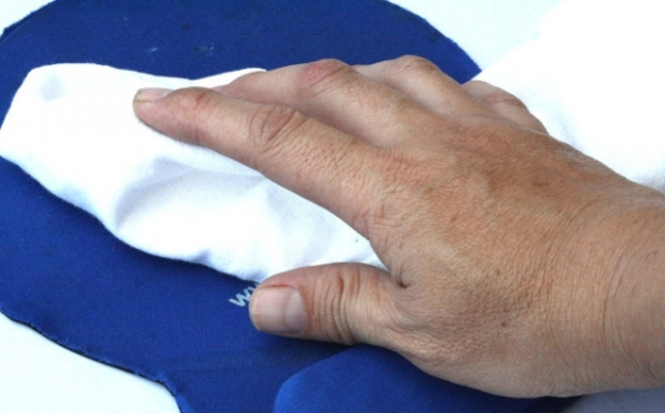 Как правильно постирать коврик для мыши из ткани и твердых материалов: инструкция