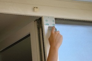 Как снять защитную пленку с пластиковых окон без следов и других проблем?