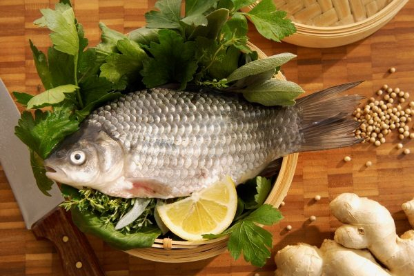 Эффективные способы избавиться от неприятного запаха рыбы в квартире, на коже и на различных поверхностях