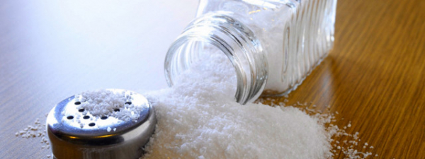 Как быстро замочить соленую сельдь из соли в молоке или воде в домашних условиях