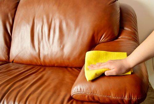 10 эффективных способов почистить ручку кожаного дивана