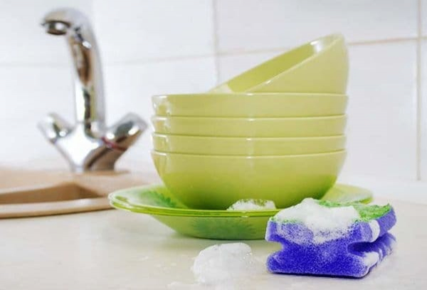 можно ли мыть посуду моющим средством, что опасно