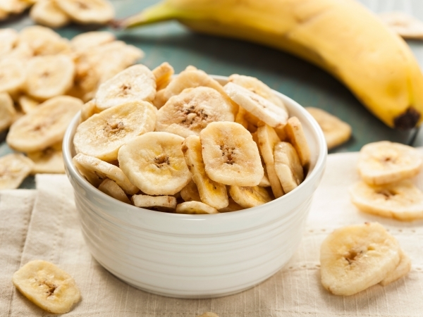 Свежие и сушеные бананы необходимо мыть перед употреблением в пищу