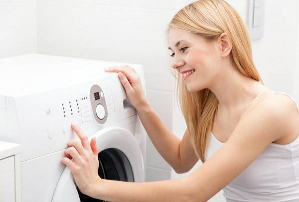 Как правильно постирать эластичный бинт: можно ли стирать в стиральной машине?