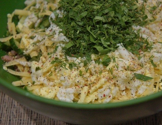 Вкусный салат «Моника»: радуем своих близких новым блюдом