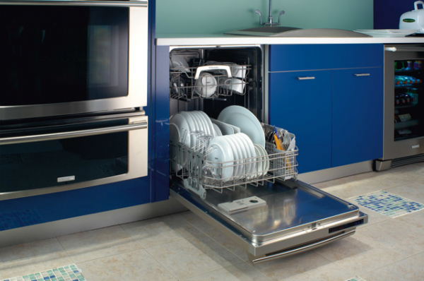Безопасна ли посудомоечная машина для фарфора и почему?
