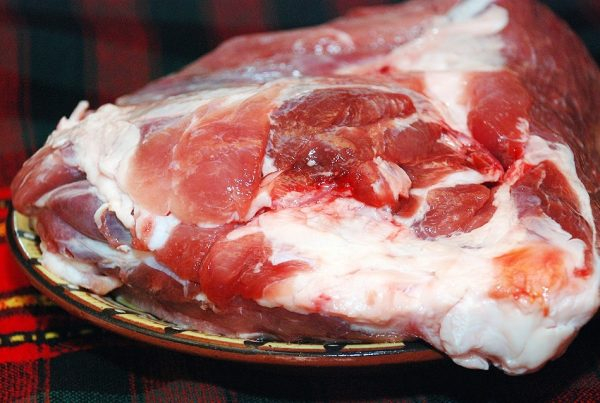 Шикарная свинина в духовке: рецепт простого, но эффектного блюда