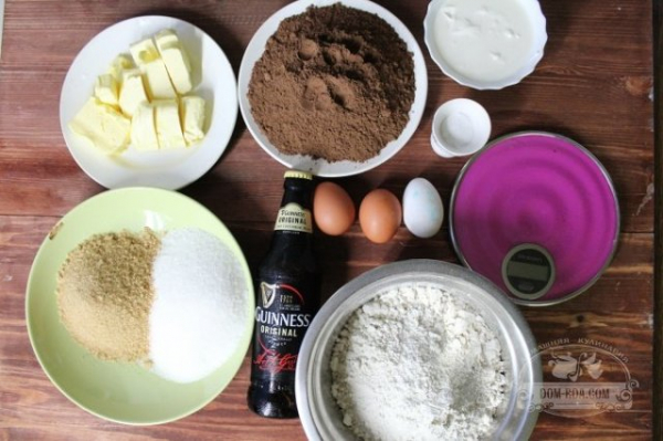 заменить кефир ряженкой, сметаной или йогуртом в выпечке можно: 5 вариантов теста