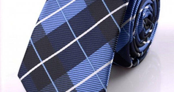 Как постирать галстук в домашних условиях, чтобы не повредить изделие?
