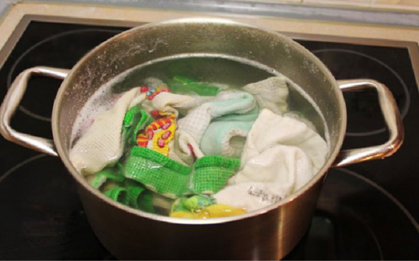 Как стирать кухонные полотенца в домашних условиях: с горчицей, растительным маслом, методом кипячения