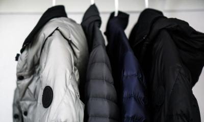 Как постирать куртку из полиэстера в автоматической стиральной машине и вручную, в каком режиме стирать, как правильно сушить зимний пуховик?