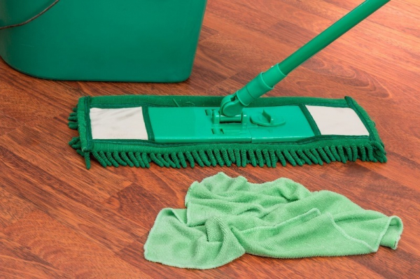 Быстро и чисто: 8 хитростей для домохозяек, уставших от скучной уборки