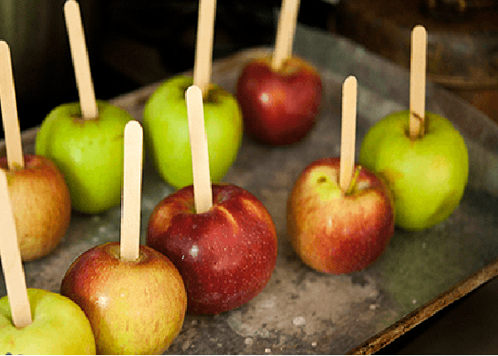 Как приготовить карамелизованные яблоки: лучшие рецепты