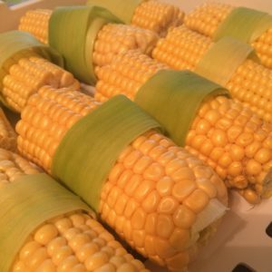 Как хранить свежую вареную кукурузу или заморозить на зиму?