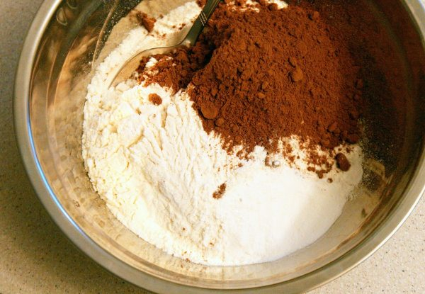Рецепты шоколадной глазури для домашней выпечки и другой выпечки