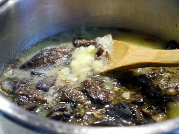 Ароматный грибной суп: аппетитные рецепты в домашних условиях