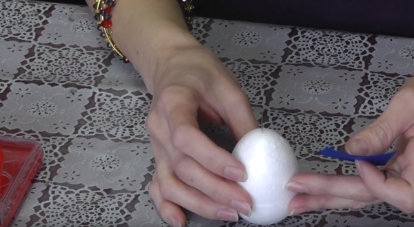 Пасхальное яйцо из атласной ленты своими руками: 3 красивых техники