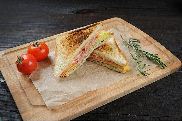 Бутерброды к праздничному столу: подборка оригинальных и вкусных рецептов