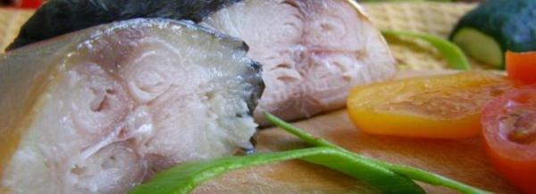 Рыба не простая, а золотая: скумбрия «копченая» с бутилированной луковой шкуркой