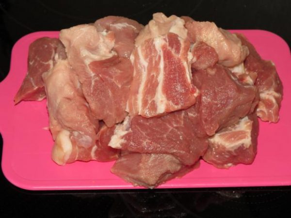 Вкусное домашнее тушеное мясо из свинины - лучше, чем в магазине