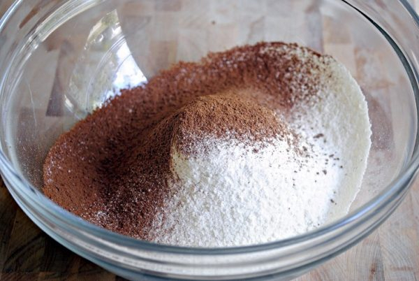 Рецепты шоколадной глазури для домашней выпечки и другой выпечки
