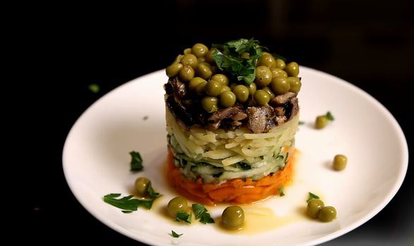 Необычные и вкусные салаты из кильки: подборка рецептов на ваш стол