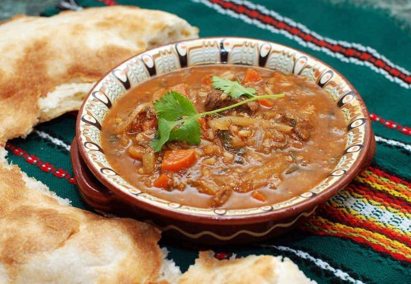 Рецепт настоящего грузинского супа харчо: пикантный обед от кавказских поваров
