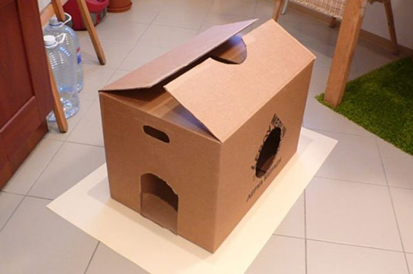 Как построить домик для кошки своими руками