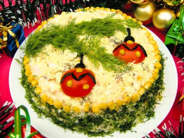 5 новогодних салатов, которые хочется съесть перед праздниками