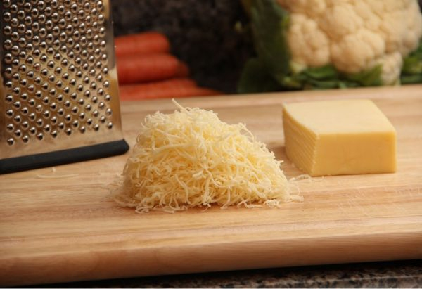 Крабовые палочки и сыр Рафаэлло: закуска, которую нельзя не полюбить