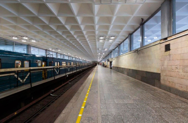 Как в музее: 11 самых красивых станций метро Петербурга