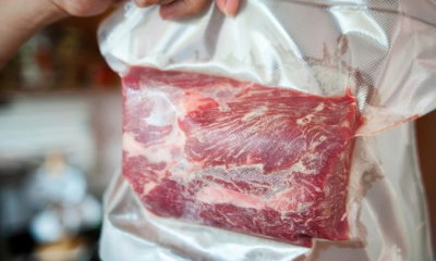Сколько можно хранить мясо в вакуумной упаковке: условия хранения, сколько можно хранить при комнатной температуре, срок хранения в холодильнике и морозилке