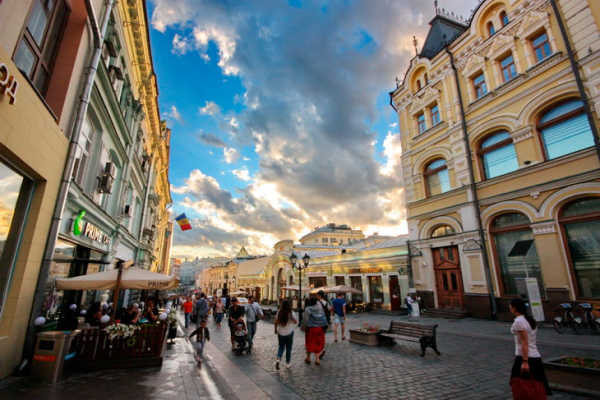 Живописно и атмосферно: 12 самых красивых улиц Москвы