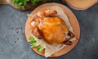 Как хранить копченую курицу: где хранить (в холодильнике, морозилке, при комнатной температуре), сроки годности, как увеличить срок свежести продукта?