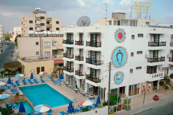 15 лучших отелей Кипра - рейтинг на 2022 год